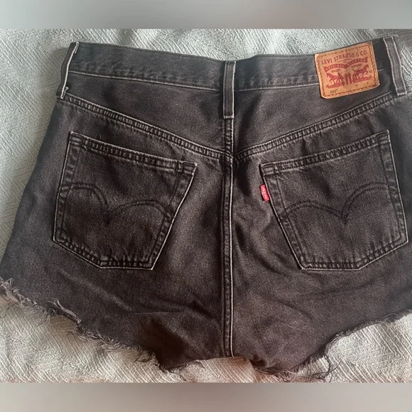 Levi’s shorts high rise size 29 - Picture 3 of 4